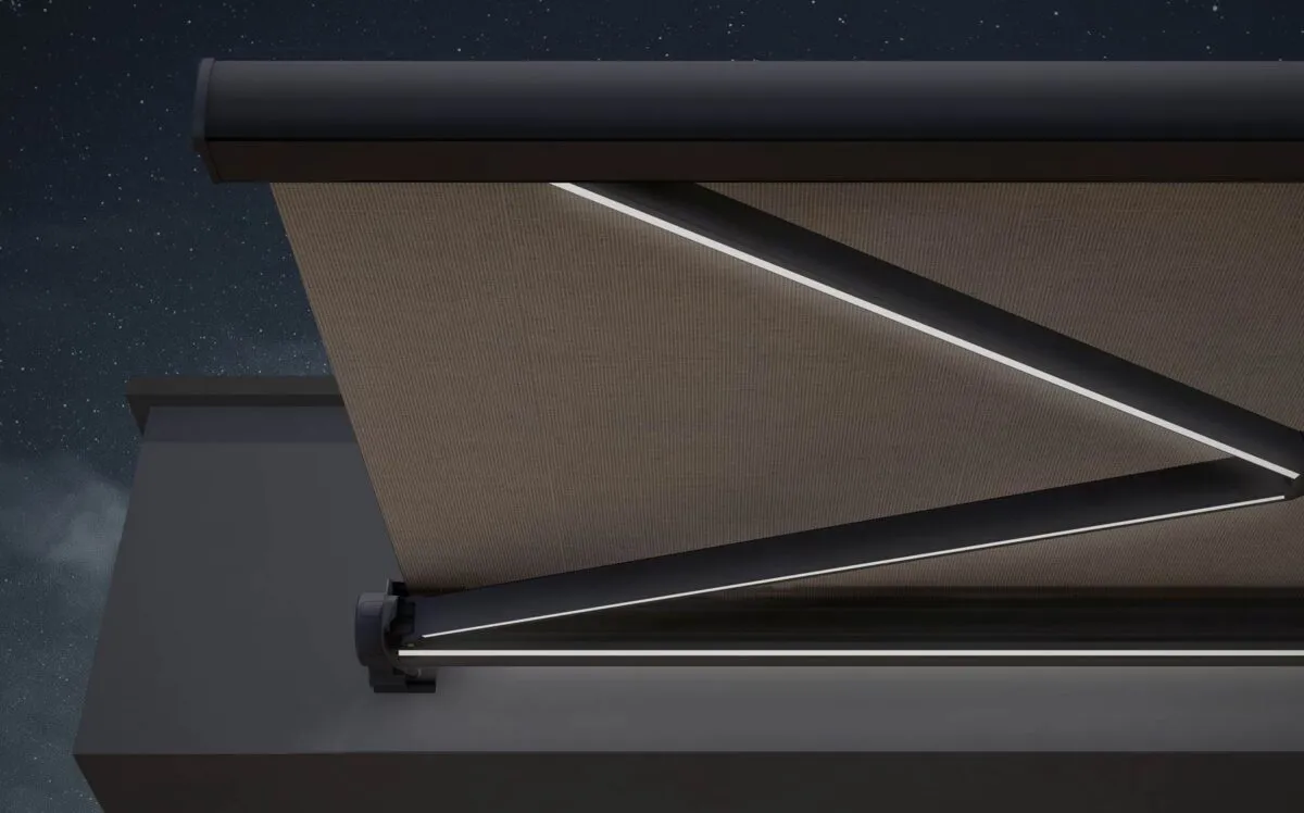 Storbox s-300 led cassette awning